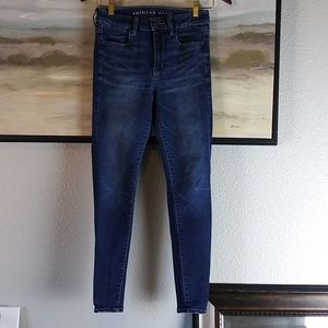 American Eagle Outfitters High Rise Super Stretch Jegging Size 2 Short